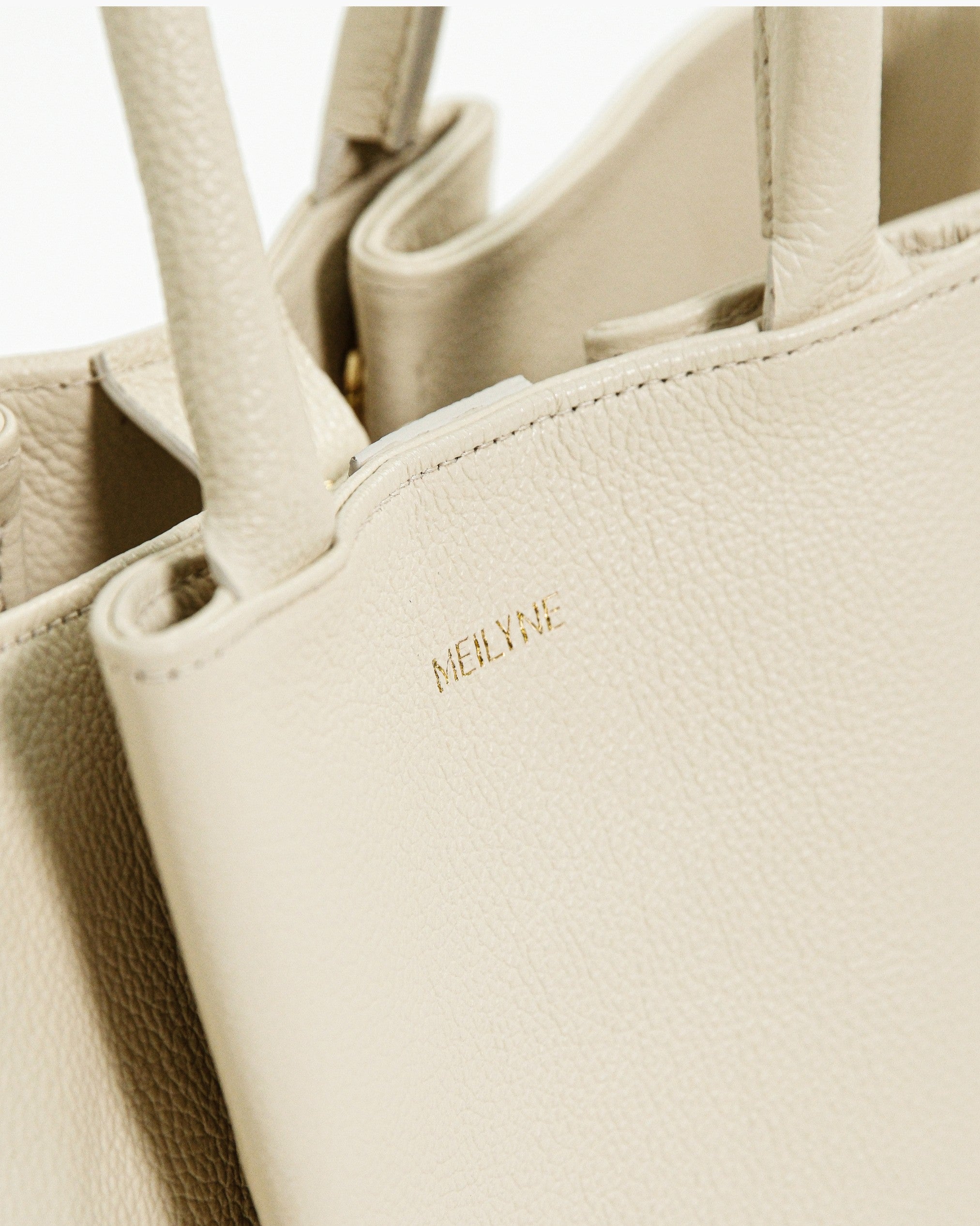 Sac cabas OZI Crème zoom sur le logo